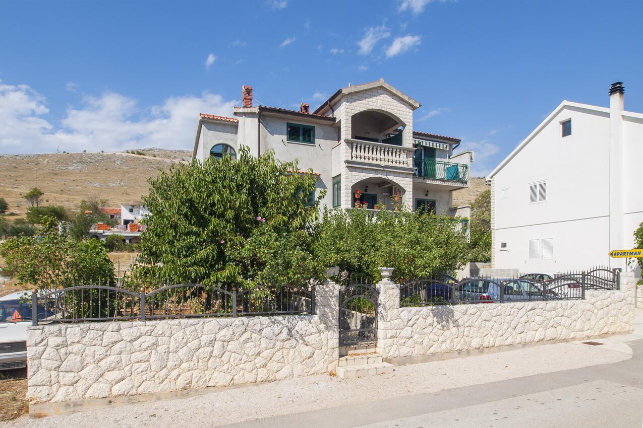 Alloggio - Appartamenti con parcheggio Grebastica, Sebenico - Šibenik