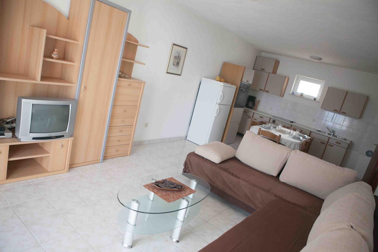 A-11574-a - Private accommodation - Apartments by the sea Suhi Potok, Omiš