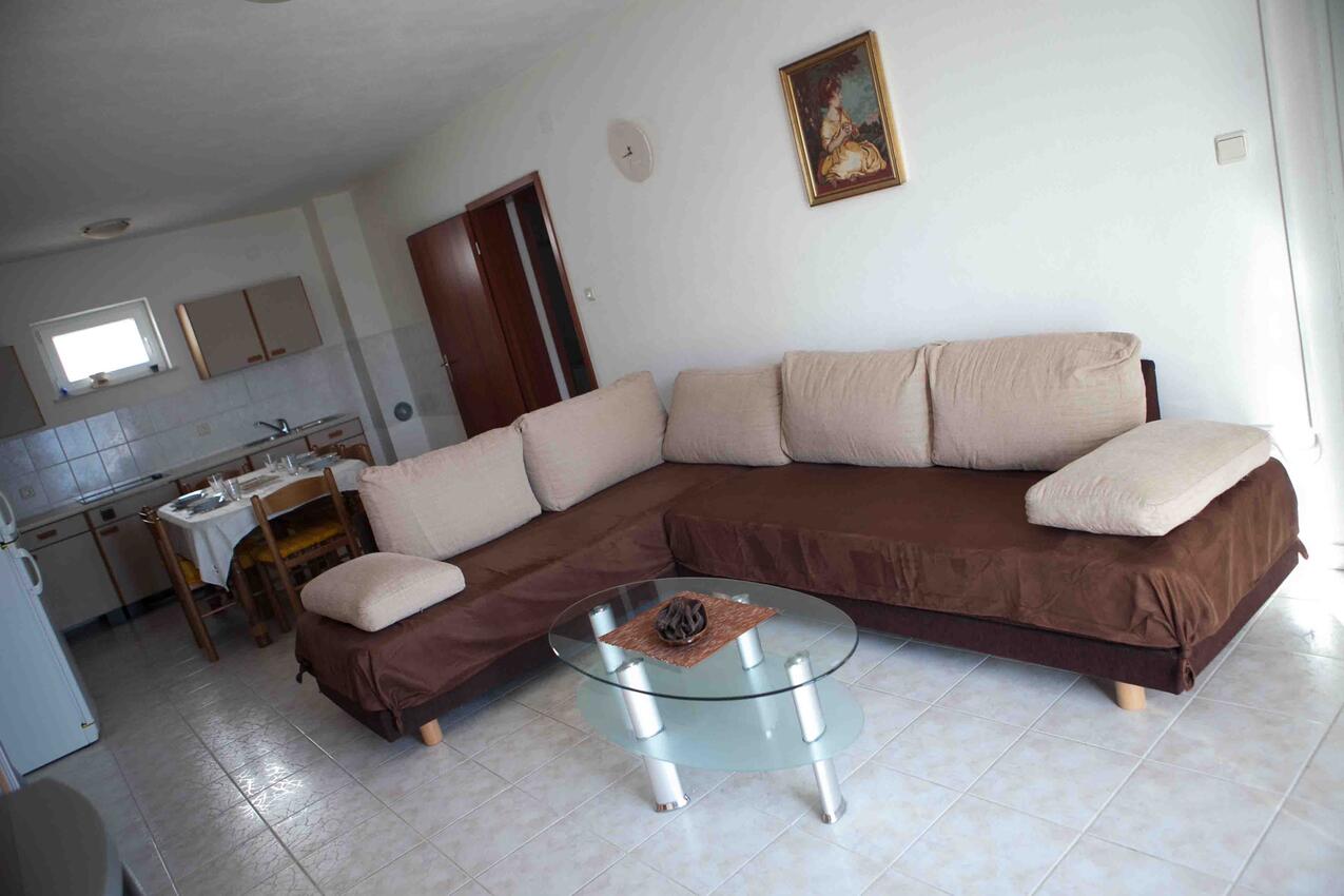 A-11574-a - Private accommodation - Apartments by the sea Suhi Potok, Omiš