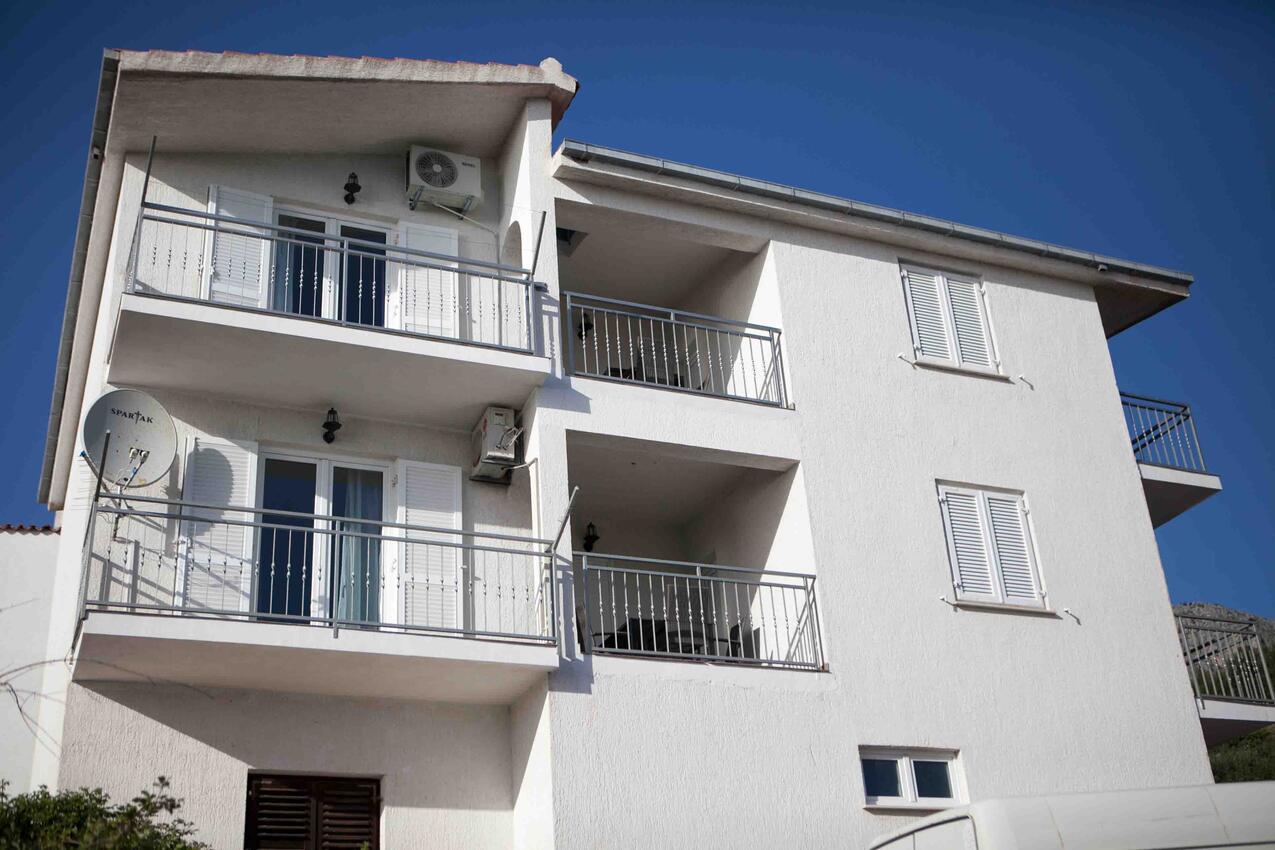 Property - Apartments by the sea Suhi Potok, Omiš