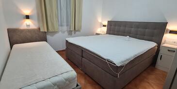 Apartmani i sobe uz mere Supetarska Draga - Gornja, Rab - 11579