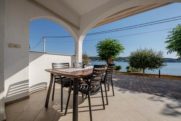 Apartmani i sobe uz mere Supetarska Draga - Gornja, Rab - 11579