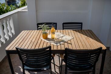 Apartmani i sobe uz mere Supetarska Draga - Gornja, Rab - 11579