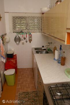 Apartments by the sea Marina (Trogir) - 1158