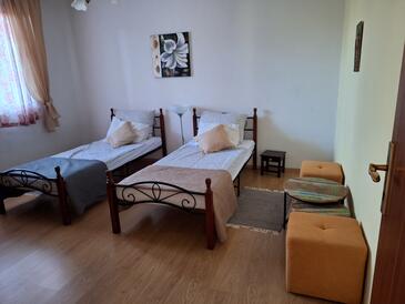 Apartments for families with children Valbandon, Fažana - 11601
