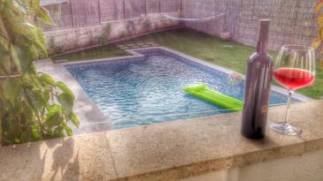Apartment with terrace Šibenik, North Dalmatia