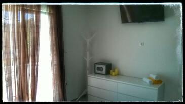 Apartment with terrace Šibenik, North Dalmatia
