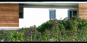 Apartment with terrace Šibenik, North Dalmatia
