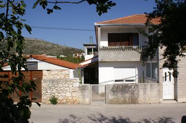 Apartamento con terraza Marina, Dalmacia Central