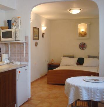 Apartmanok parkolóhellyel Krk - 11646