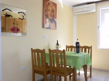 Ferienwohnungen mit Parkplatz Duba, Umag - 11669