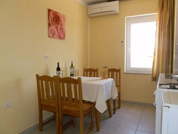 Апартаменты с парковкой Джуба - Đuba, Умаг - Umag - 11669