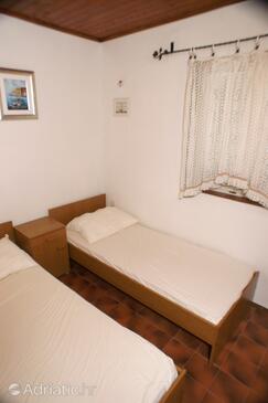 Apartmanok a tenger mellett Vinisce, Trogir - 1168