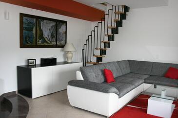 Apartmani s parkingom Ostrvica, Omiš - 11682