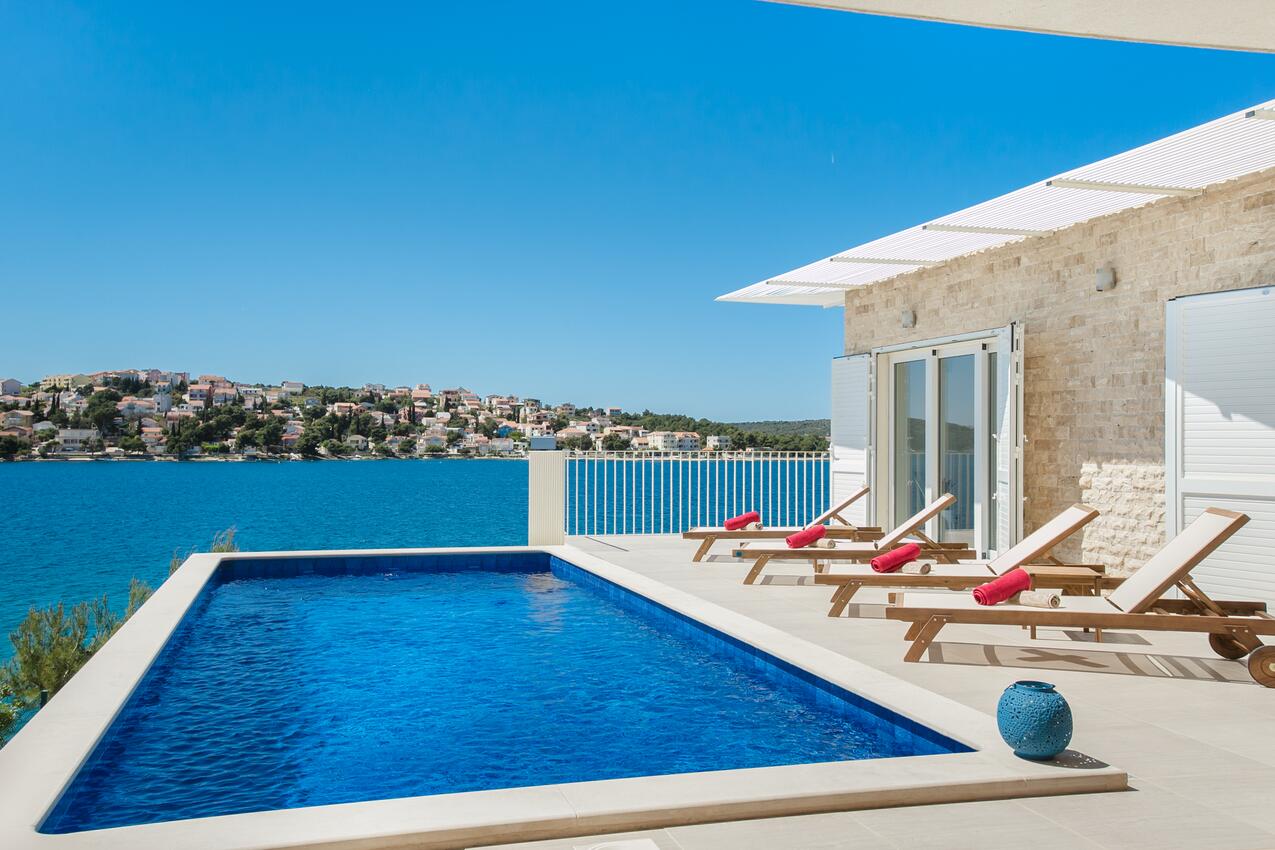 Villa di lusso accanto al mare con piscina Zatoglav, Rogosnizza - Rogoznica - 11685