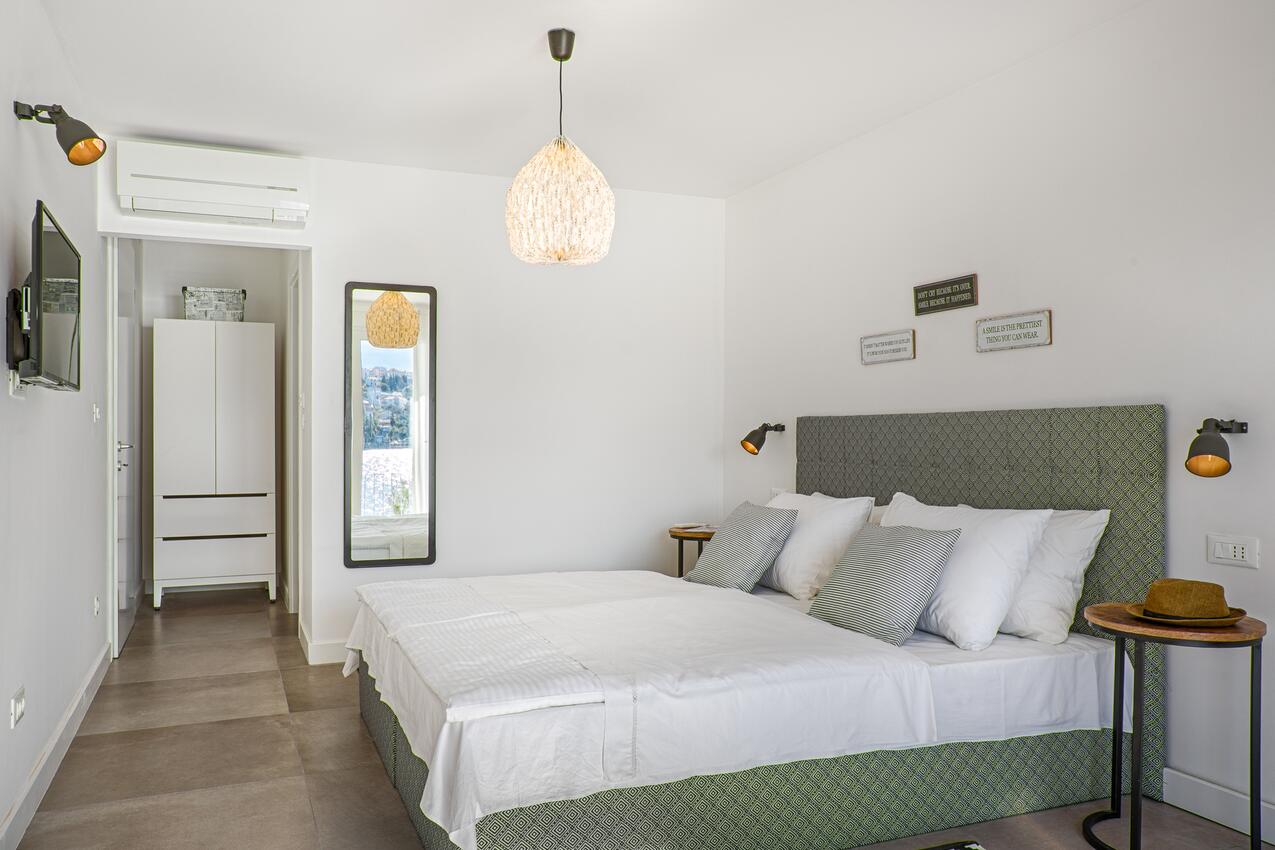 Villa di lusso accanto al mare con piscina Zatoglav, Rogosnizza - Rogoznica - 11685
