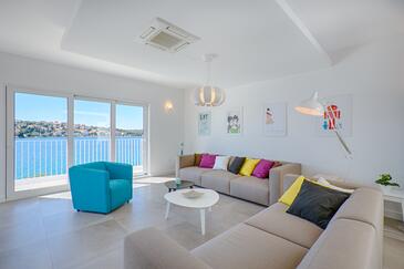 Seaside luxury villa with a swimming pool Zatoglav, Rogoznica - 11685