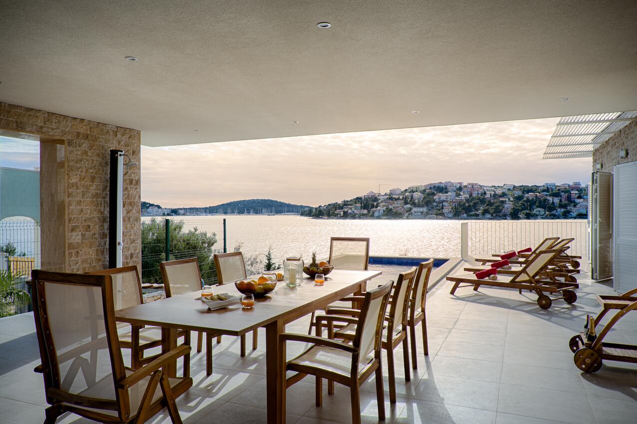 Villa di lusso accanto al mare con piscina Zatoglav, Rogosnizza - Rogoznica - 11685