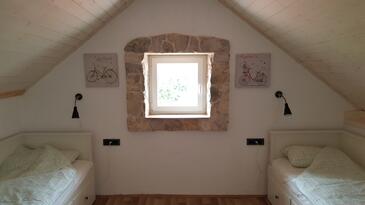 Haus mit Pool für Familien Puljane, Krka - 11688