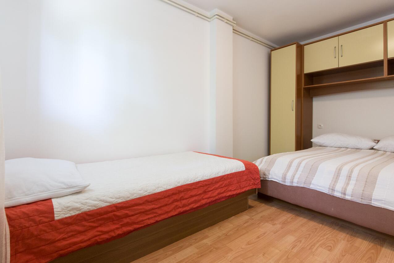 A-11702-b - Private accommodation - Apartments with a parking space Novi Vinodolski