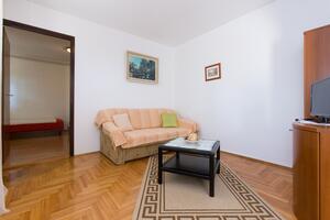 One bedroom apartment Novi Vinodolski (A-11702-b)