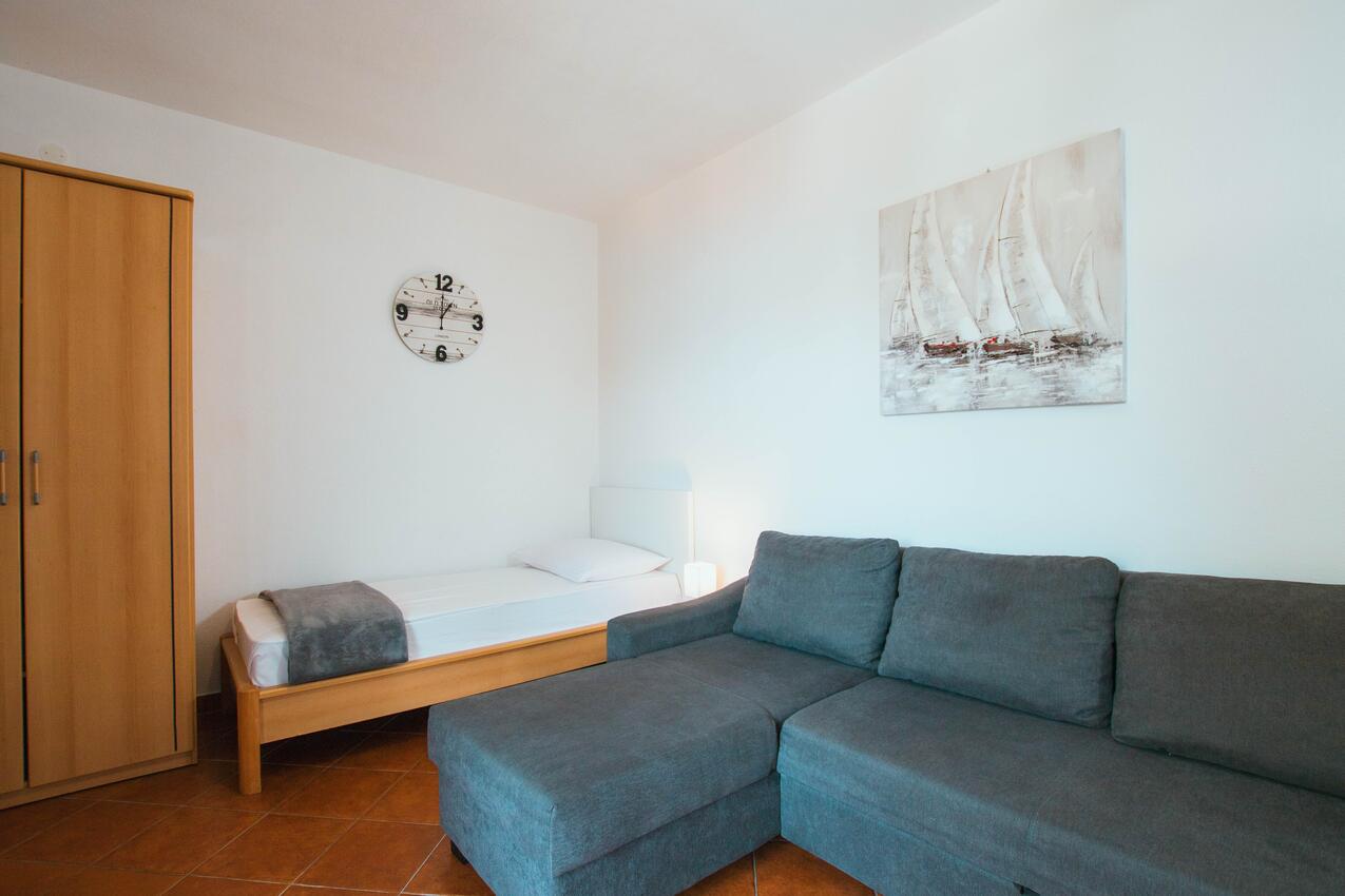 A-11711-a - Private accommodation - Apartments by the sea Mastrinka, Čiovo