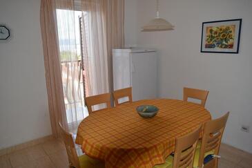 Apartments with WiFi Bol, Brač - 11728