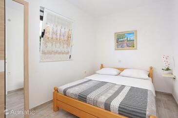 Appartamenti accanto al mare Kanica, Rogosnizza - Rogoznica - 11745