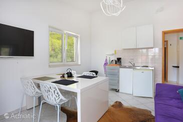 Apartments with parking space Sumpetar, Omiš - 11798