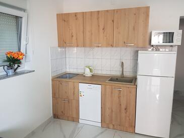 Appartamenti con parcheggio Slatine, Bua - Čiovo - 11799