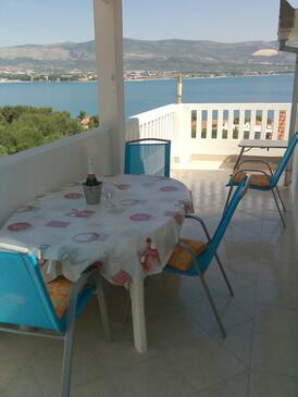 Apartments with parking space Slatine, Čiovo - 11799