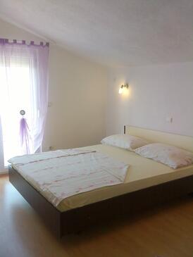 Apartments with parking space Slatine, Čiovo - 11799