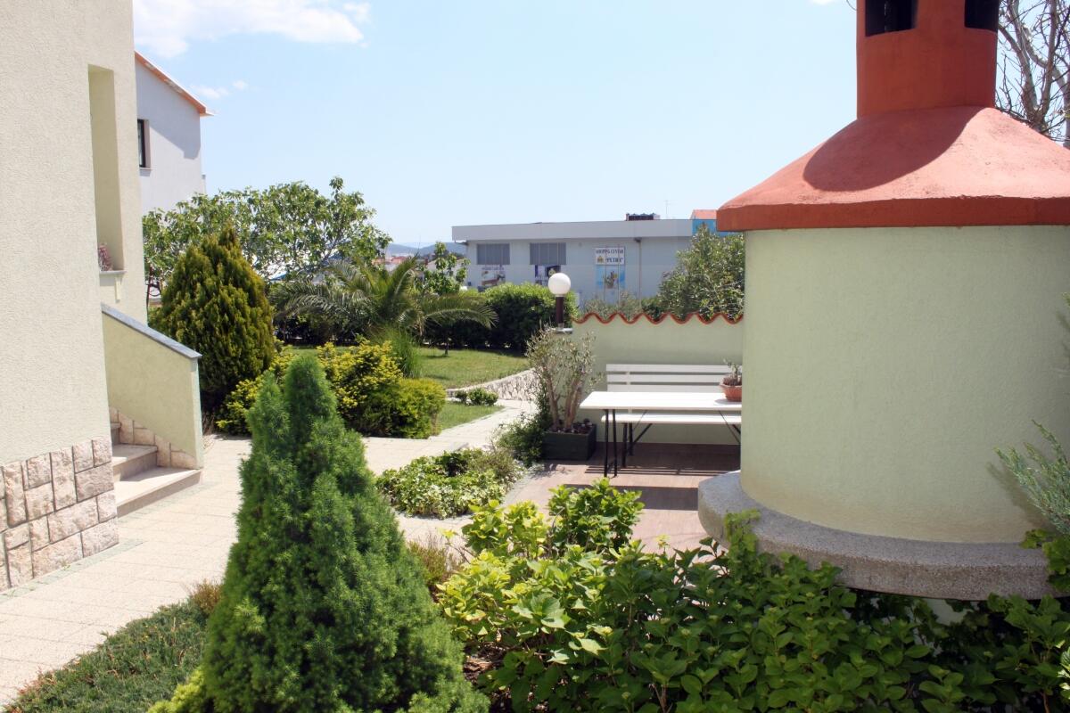 Apartmanok parkolóhellyel Banjol, Rab - 11800