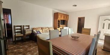 Апартаменты у моря Карин Горни - Gornji Karin, Новиград - Novigrad - 11806