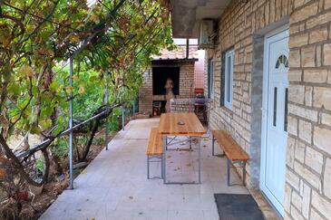 One bedroom apartment Gornji Karin, Novigrad (A-11806-a(