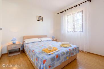 Apartmani uz more Basina, Hvar - 11817