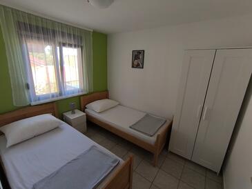 Family-friendly apartments with swimming pool Sabunike, Zadar - 11837