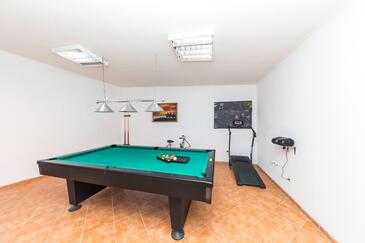 Seaside house with a swimming pool Bušinci, Čiovo - 11882