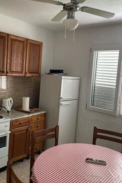 Apartamentos junto al mar Podgora, Makarska - 11888
