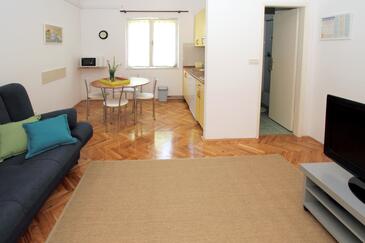 Apartments with terrace Trogir, Central Dalmatia