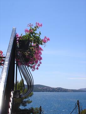 Apartments with terrace Trogir, Central Dalmatia