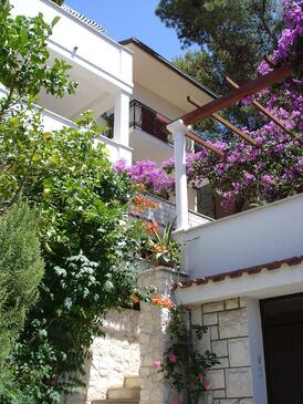 Apartments with terrace Trogir, Central Dalmatia