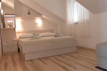 Apartamentos com terraço Baška Voda, Dalmácia Central