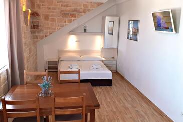 Apartamentos com terraço Baška Voda, Dalmácia Central