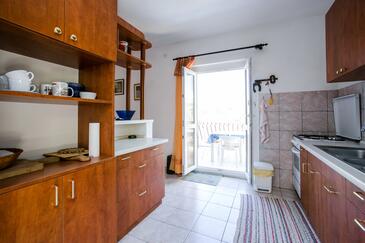 Apartments by the sea Bobovišća na Moru, Brač - 11901