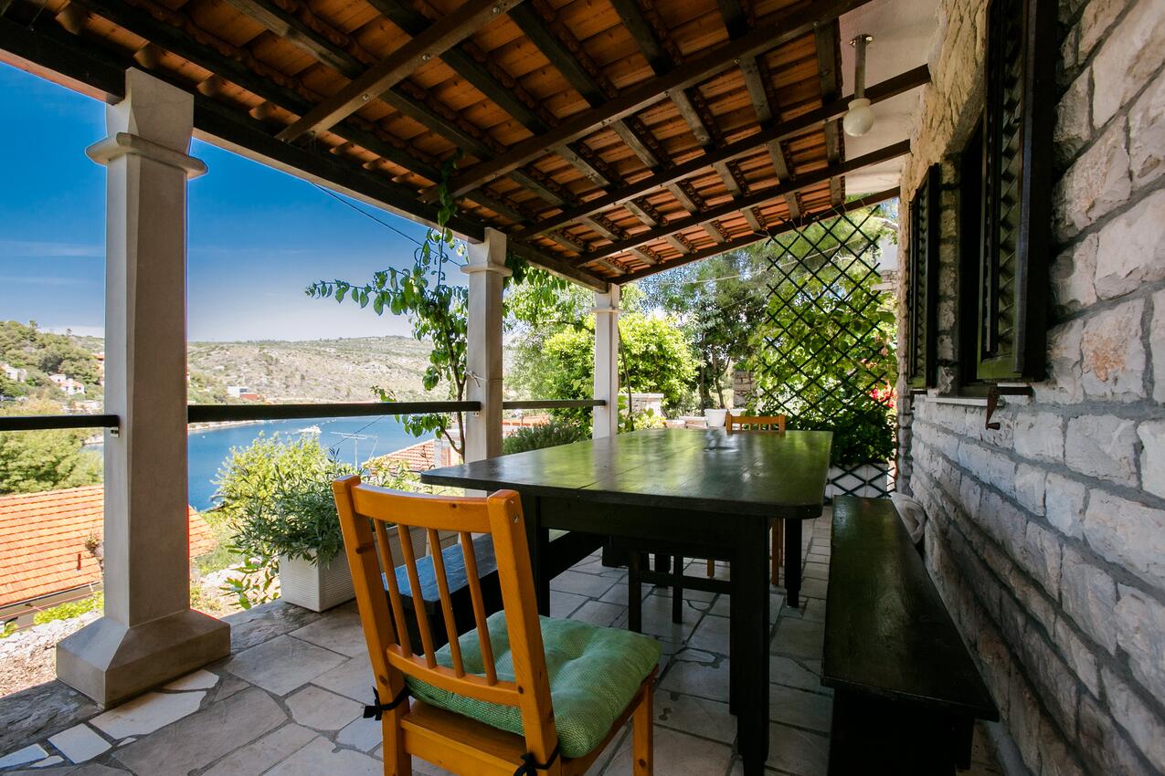 Apartments by the sea Bobovišća na Moru, Brač - 11901