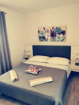 Apartamente şi camere lângă mare Nevidane, Pasman - 11902