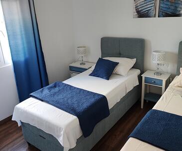 Apartments by the sea Rogoznica - 11929