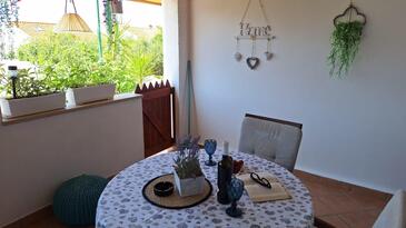 Apartmány s parkovištěm Hvar - 11936