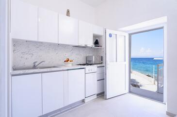 Seaside house for families with children Cove Pokrivenik, Hvar - 12040